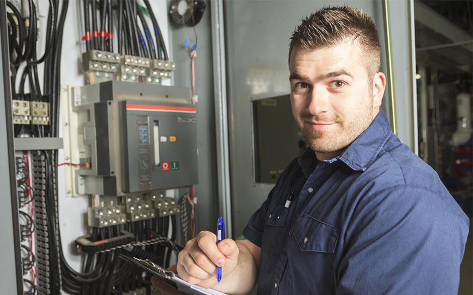 travail électricien Paris 5